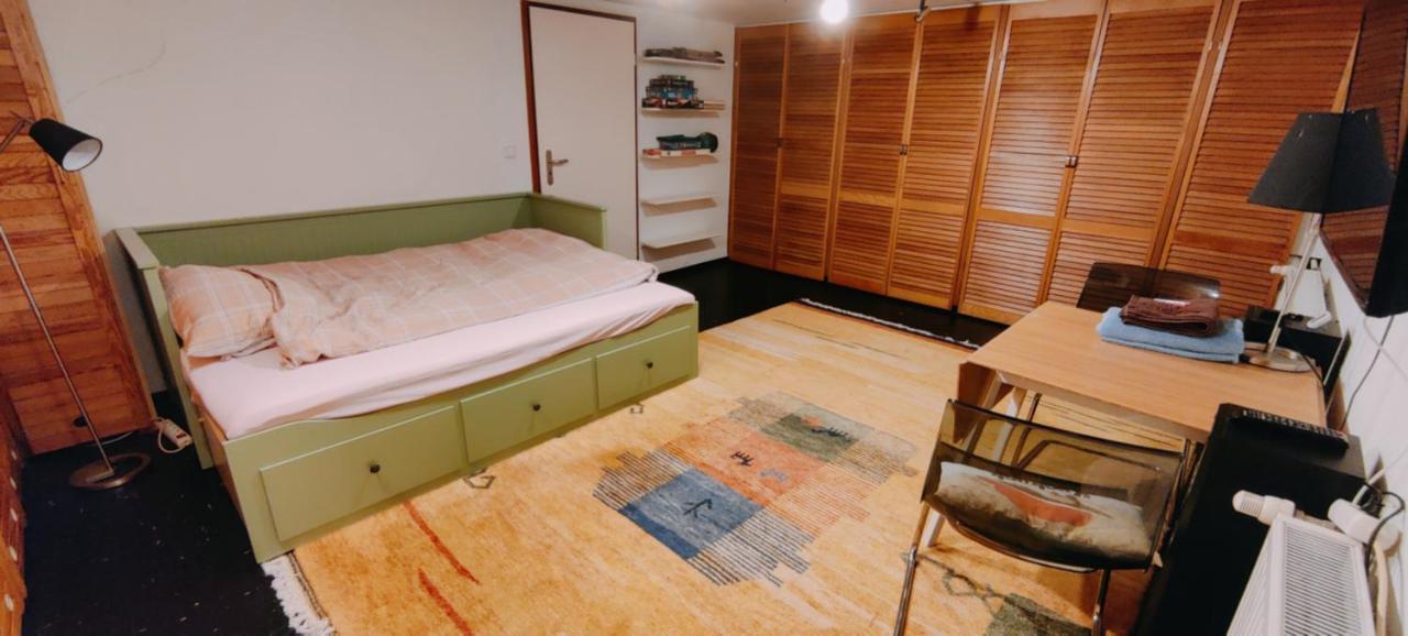 Spacious & Comfortable Guestrooms W Private Bathrooms Near Koelnmesse & Lanxess Arena, Free Parking, Highspeed Wifi 外观 照片