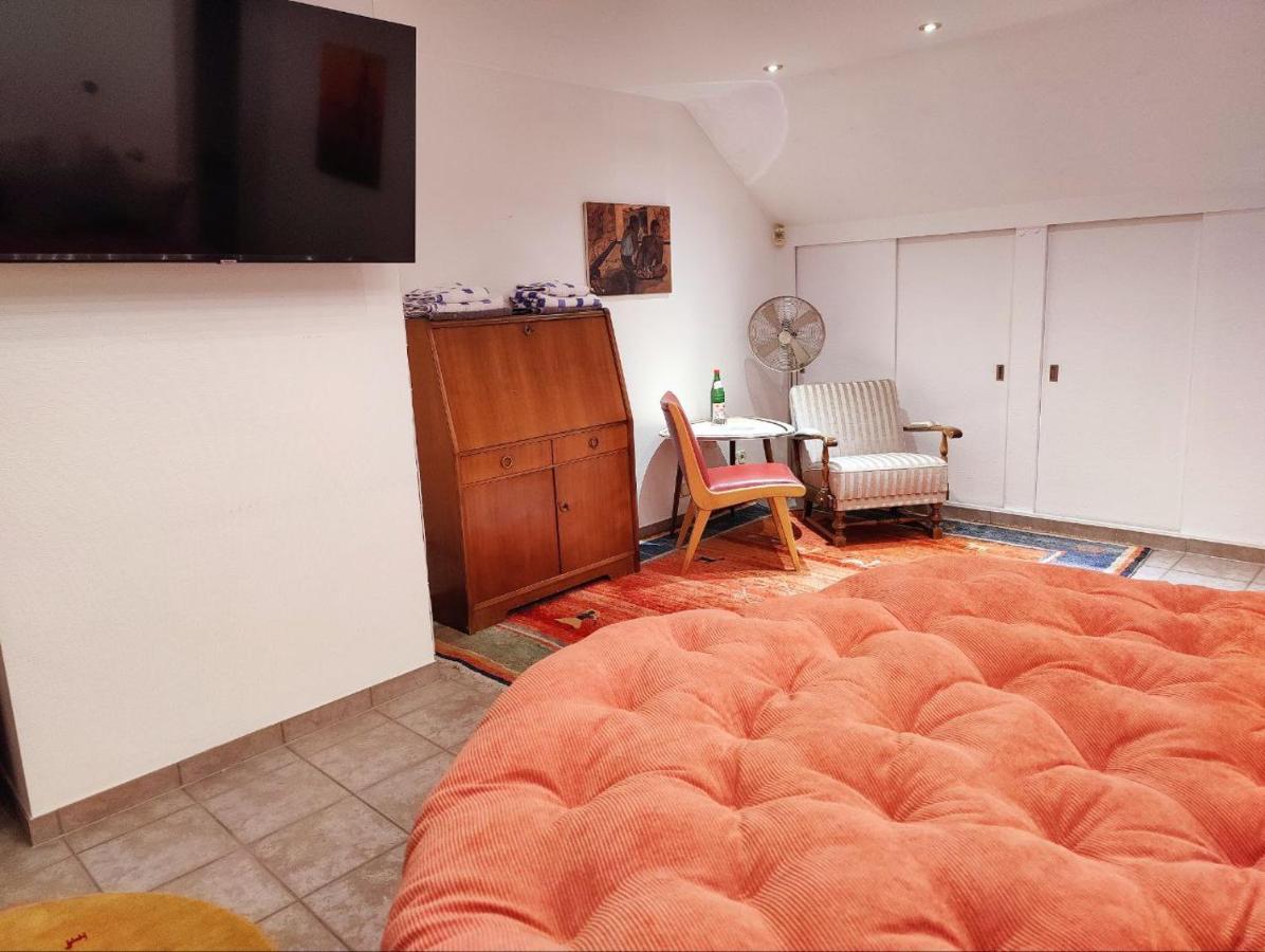Spacious & Comfortable Guestrooms W Private Bathrooms Near Koelnmesse & Lanxess Arena, Free Parking, Highspeed Wifi 外观 照片